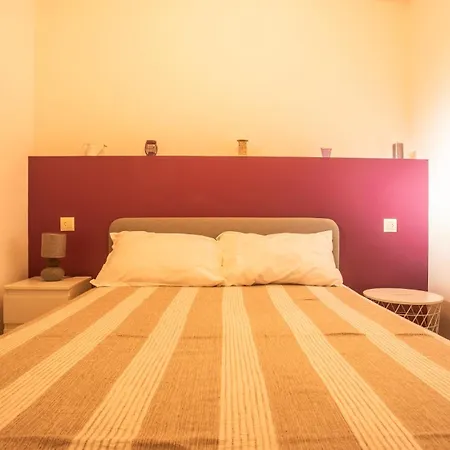 Casa A 300 Metros De Playa America * Nigran
